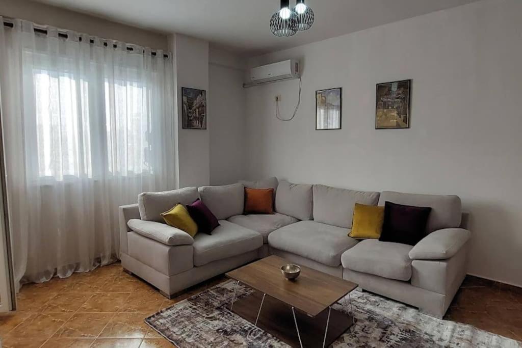 Cozy Sunlit Apartment With Scenic Balcony View Tirana Bagian luar foto